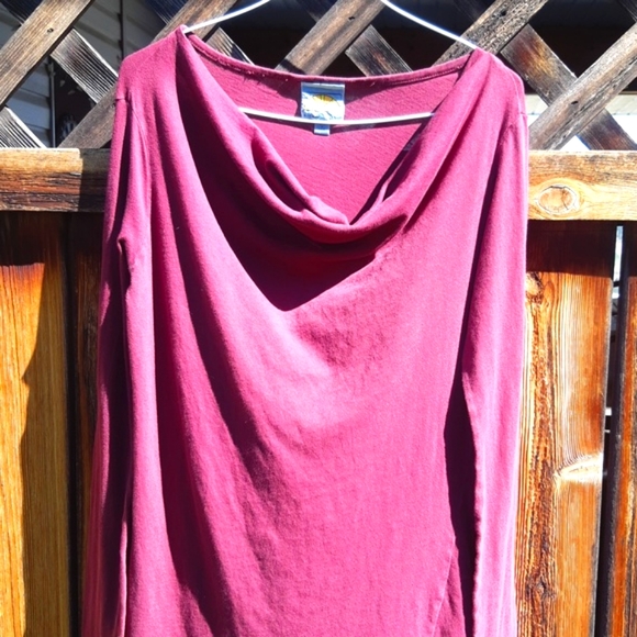 C&C California Burgandy cowel neck shirt - Picture 4 of 6